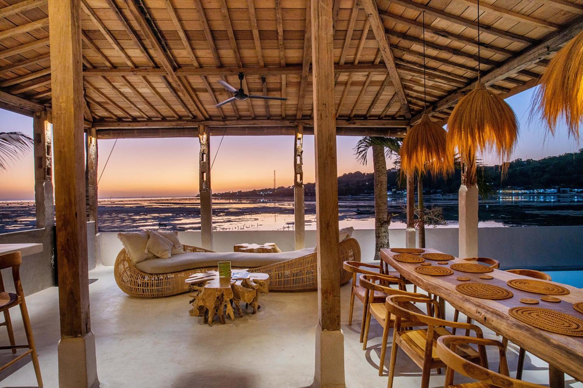 Sunset House Ceningan, 10 Person Beachview Private Villa Nusa Lembongan  Exterior photo