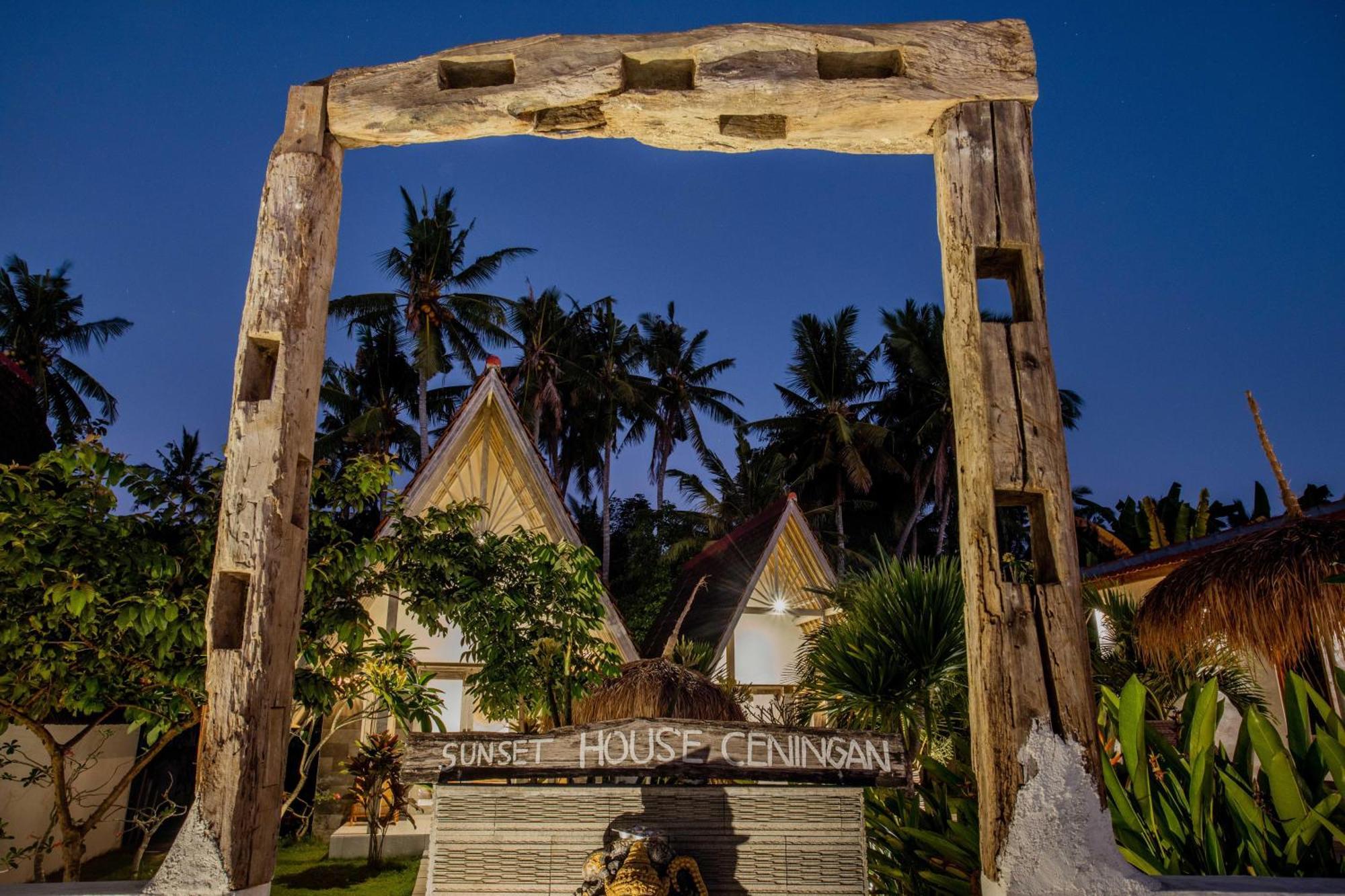 Sunset House Ceningan, 10 Person Beachview Private Villa Nusa Lembongan  Exterior photo