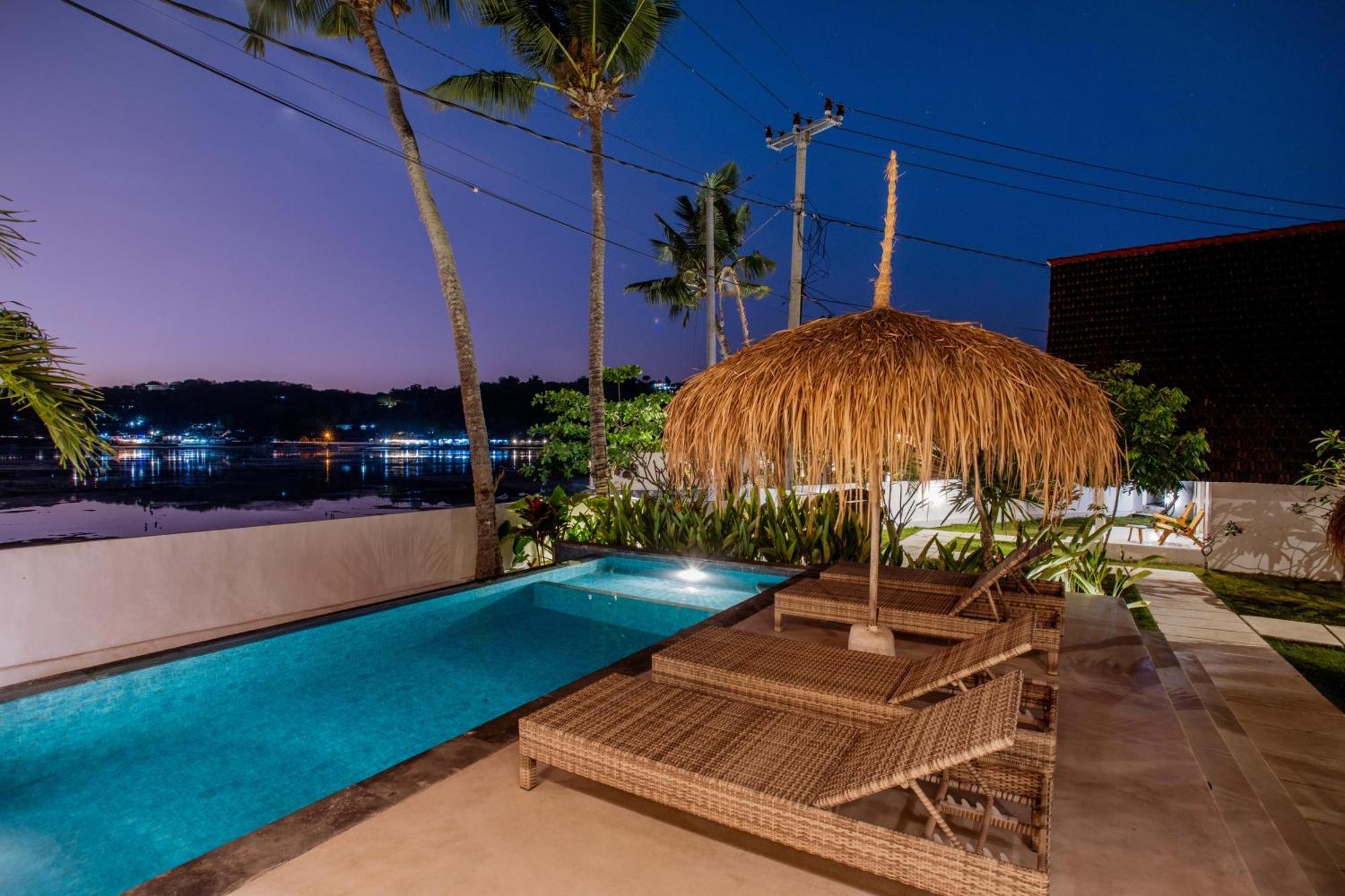 Sunset House Ceningan, 10 Person Beachview Private Villa Nusa Lembongan  Exterior photo