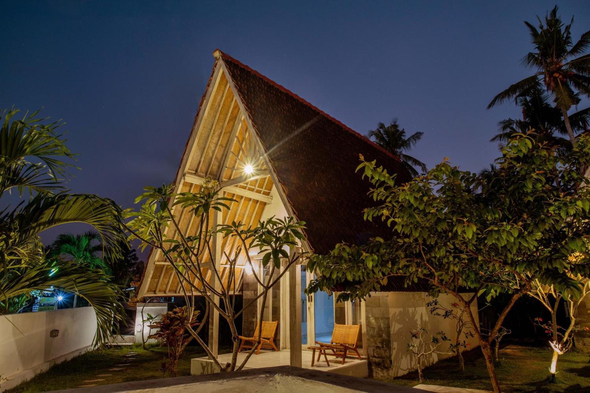 Sunset House Ceningan, 10 Person Beachview Private Villa Nusa Lembongan  Exterior photo