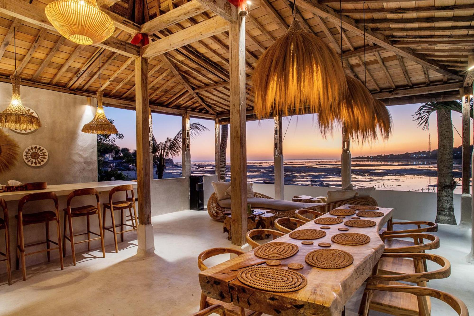 Sunset House Ceningan, 10 Person Beachview Private Villa Nusa Lembongan  Exterior photo