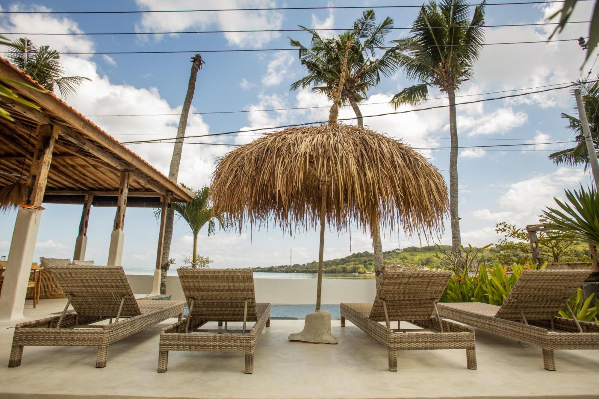 Sunset House Ceningan, 10 Person Beachview Private Villa Nusa Lembongan  Exterior photo