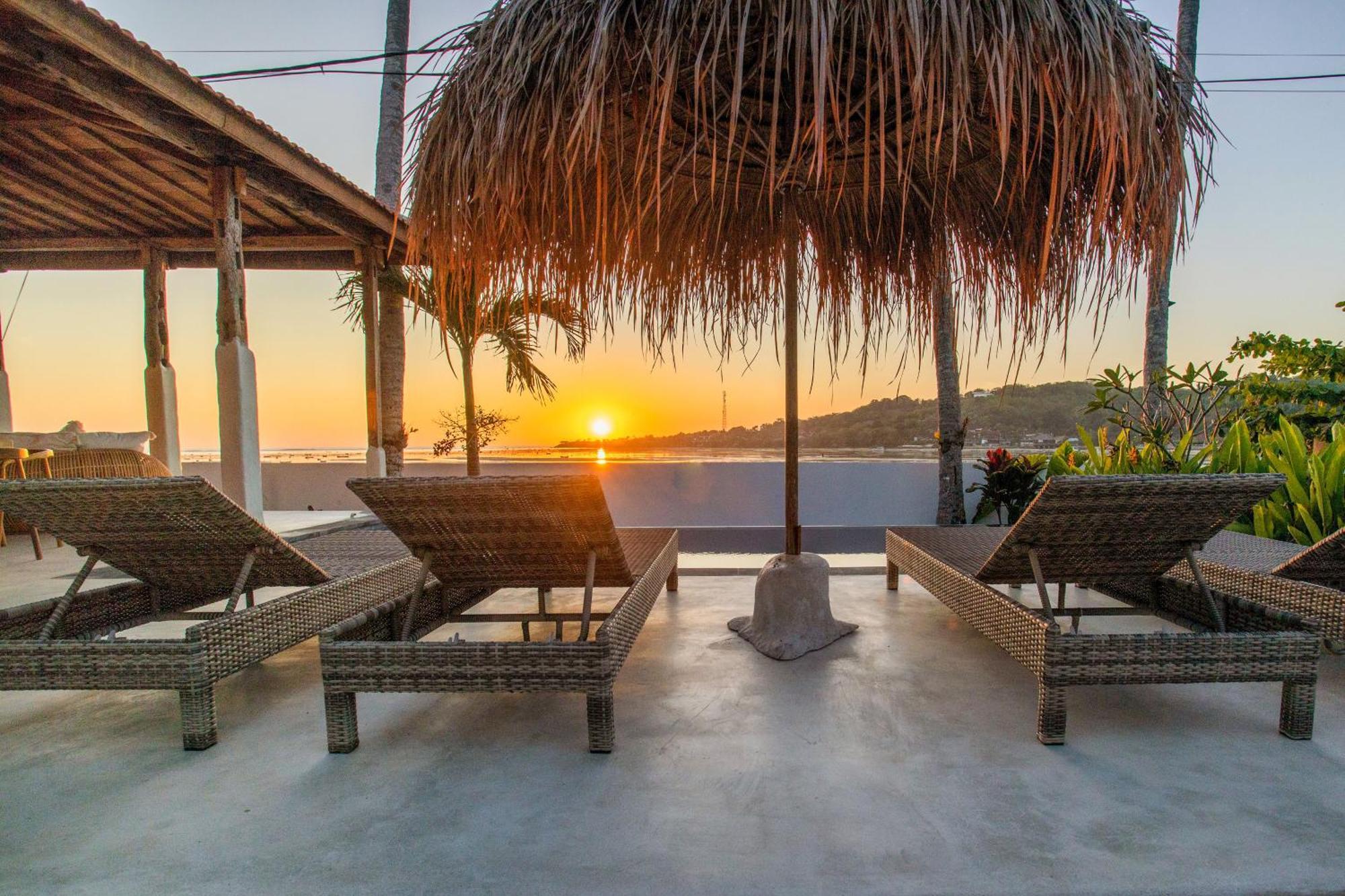 Sunset House Ceningan, 10 Person Beachview Private Villa Nusa Lembongan  Exterior photo