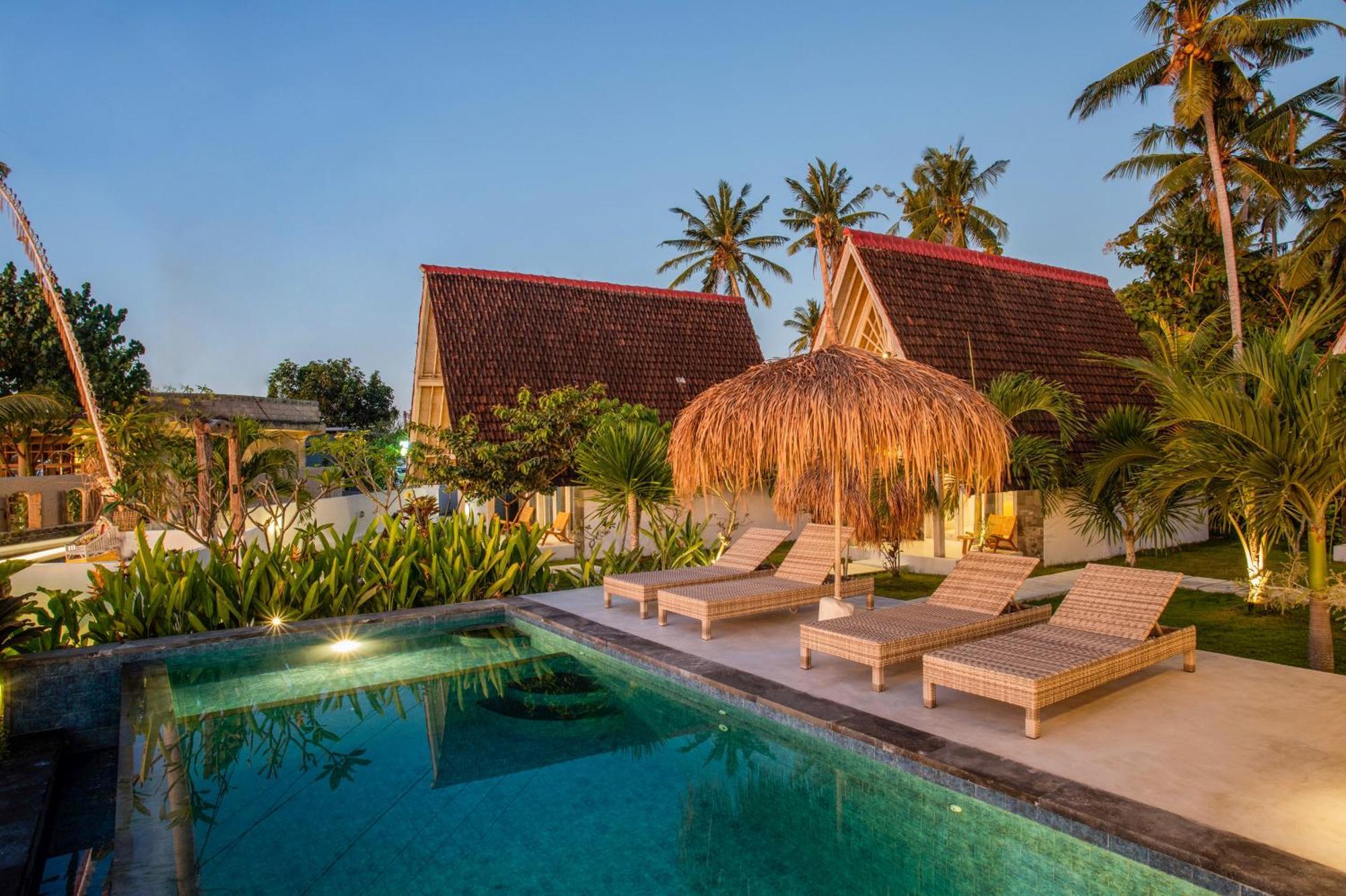 Sunset House Ceningan, 10 Person Beachview Private Villa Nusa Lembongan  Exterior photo